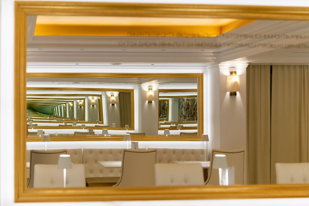 Hotel Galaxias — Restaurant & bars in Rhodes Town, South Aegean
