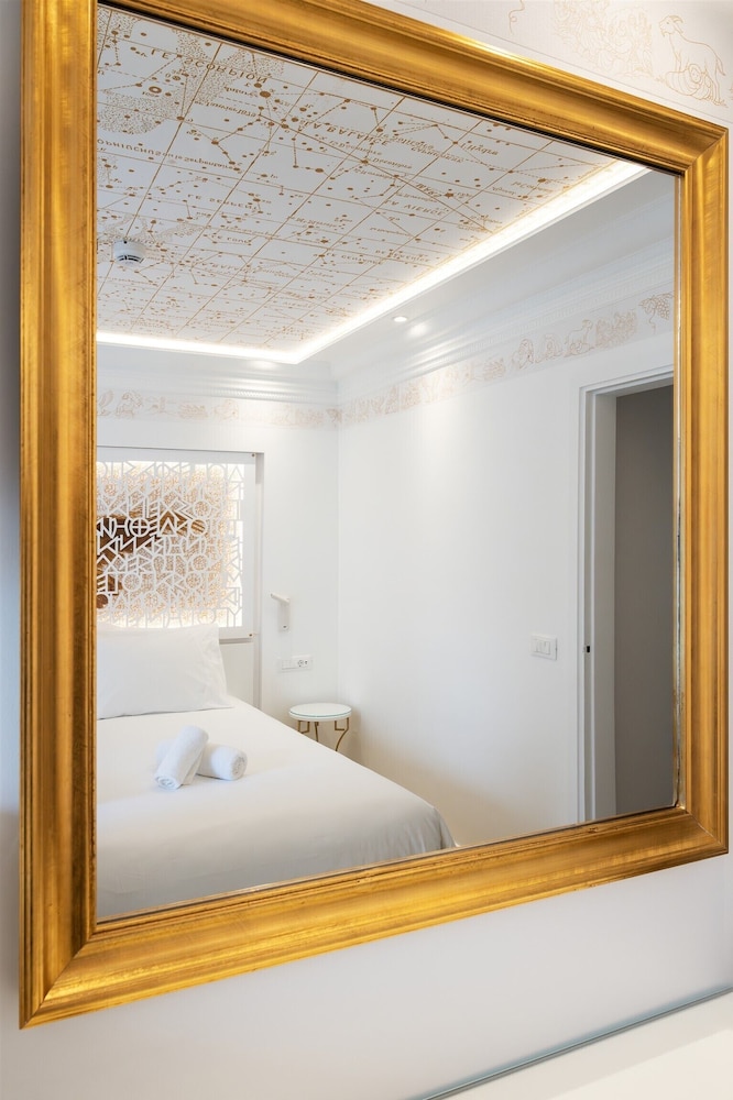 Hotel Galaxias — Hotel rooms in Rhodes Town, South Aegean