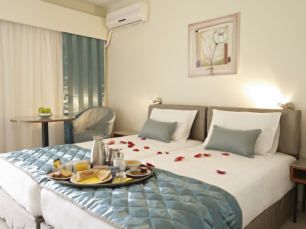 Hotel Galaxias — Hotel rooms in Rhodes Town, South Aegean