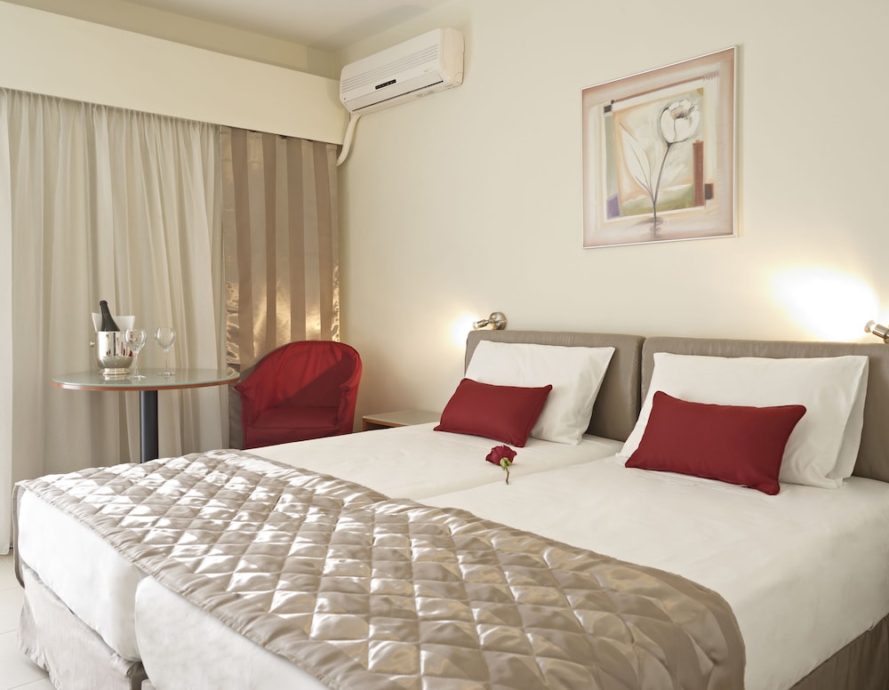 Hotel Galaxias — Hotel rooms in Rhodes Town, South Aegean