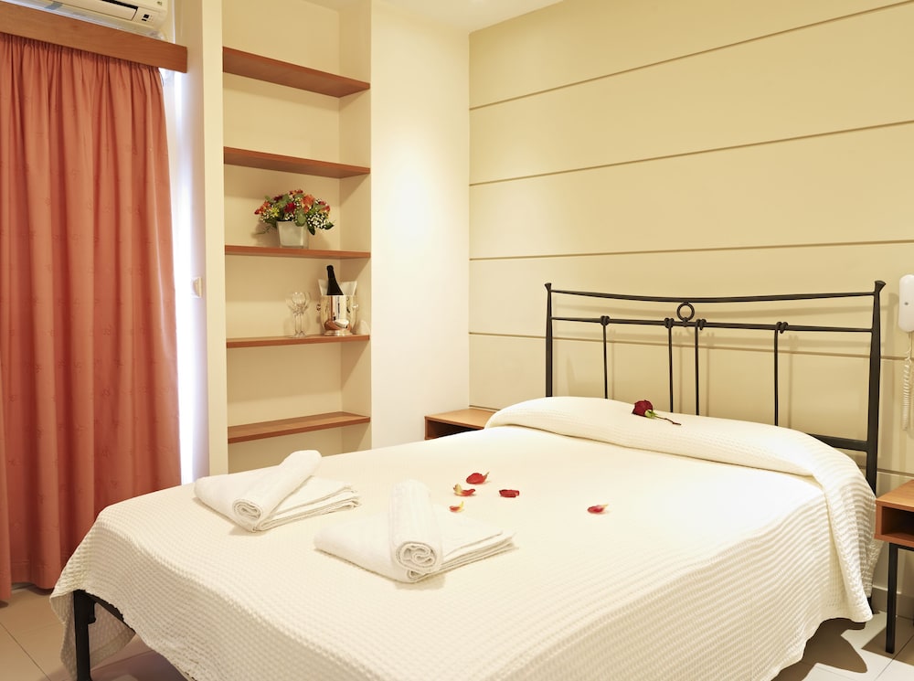 Hotel Galaxias — Hotel rooms in Rhodes Town, South Aegean