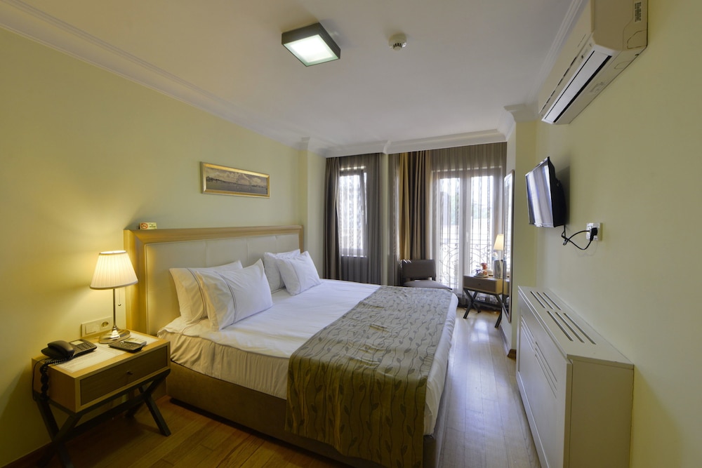 Agora Life Hotel - Special Class — Hotel rooms in Istanbul, Istanbul