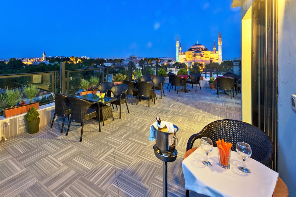 Agora Life Hotel - Special Class — Restaurant & bars in Istanbul, Istanbul