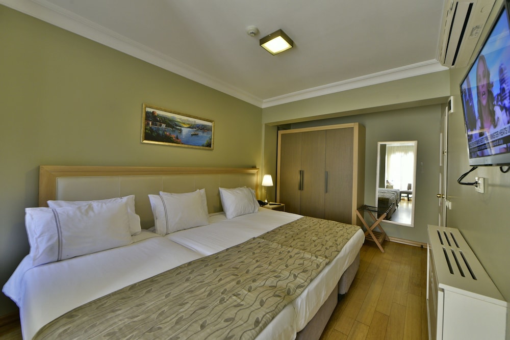 Agora Life Hotel - Special Class — Hotel rooms in Istanbul, Istanbul
