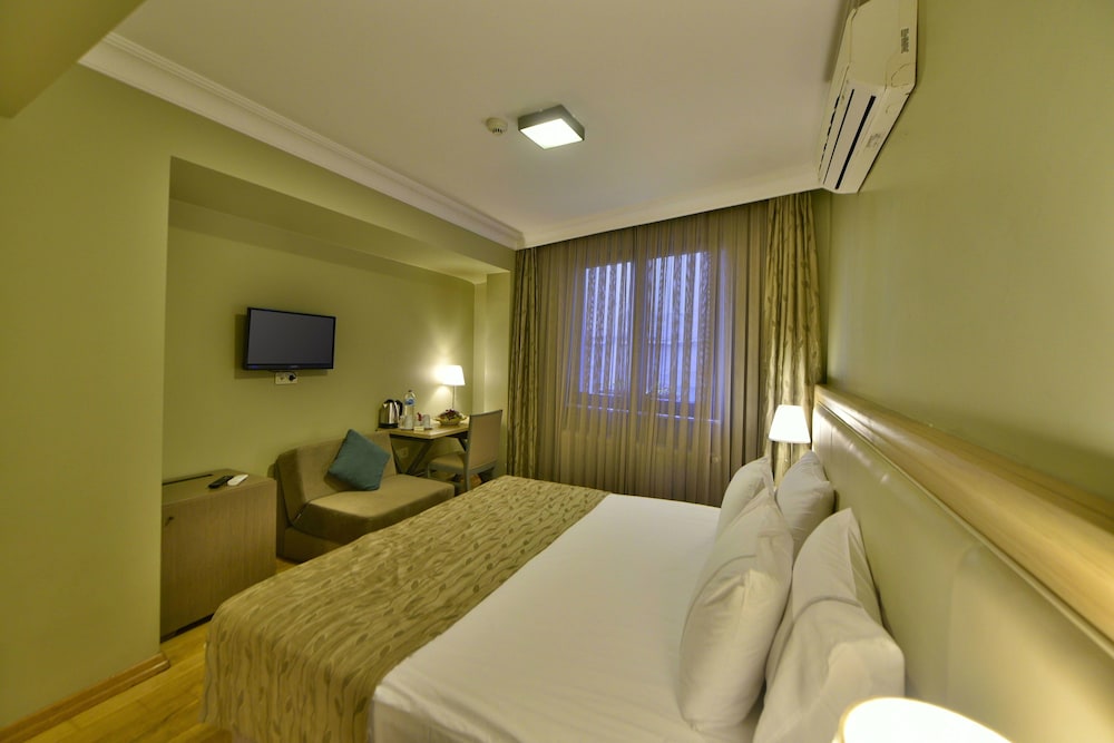 Agora Life Hotel - Special Class — Hotel rooms in Istanbul, Istanbul