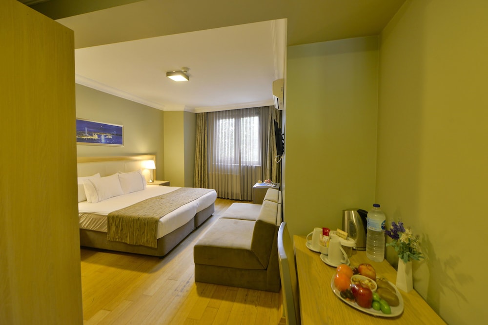 Agora Life Hotel - Special Class — Hotel rooms in Istanbul, Istanbul