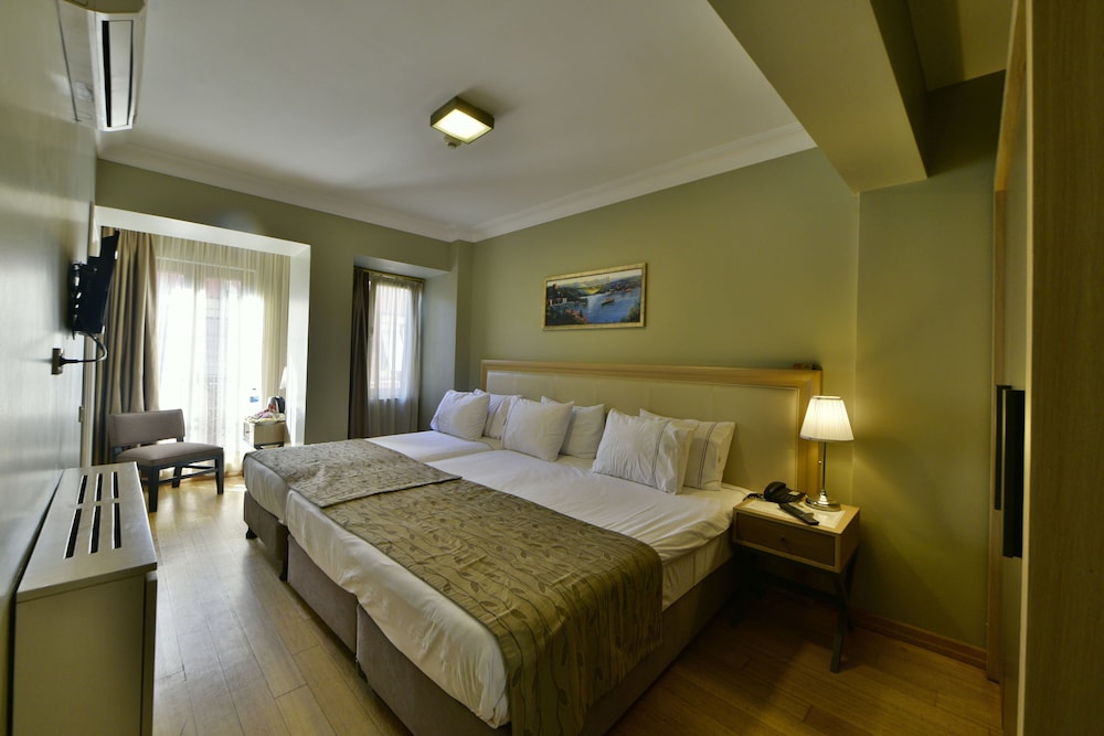 Agora Life Hotel - Special Class — Hotel rooms in Istanbul, Istanbul