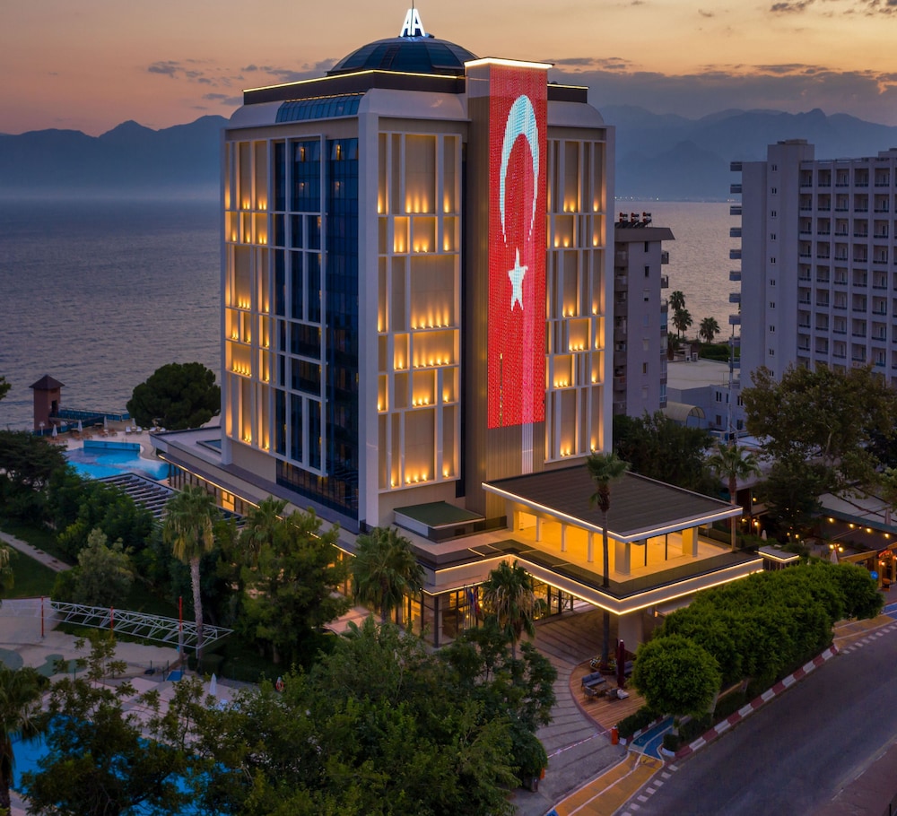 Delta Hotels Antalya Lara — Hotel building in Antalya