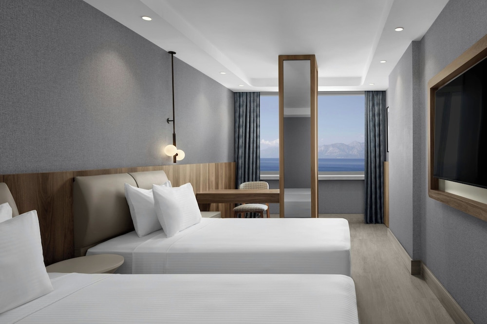 Delta Hotels Antalya Lara — Hotel rooms in Antalya