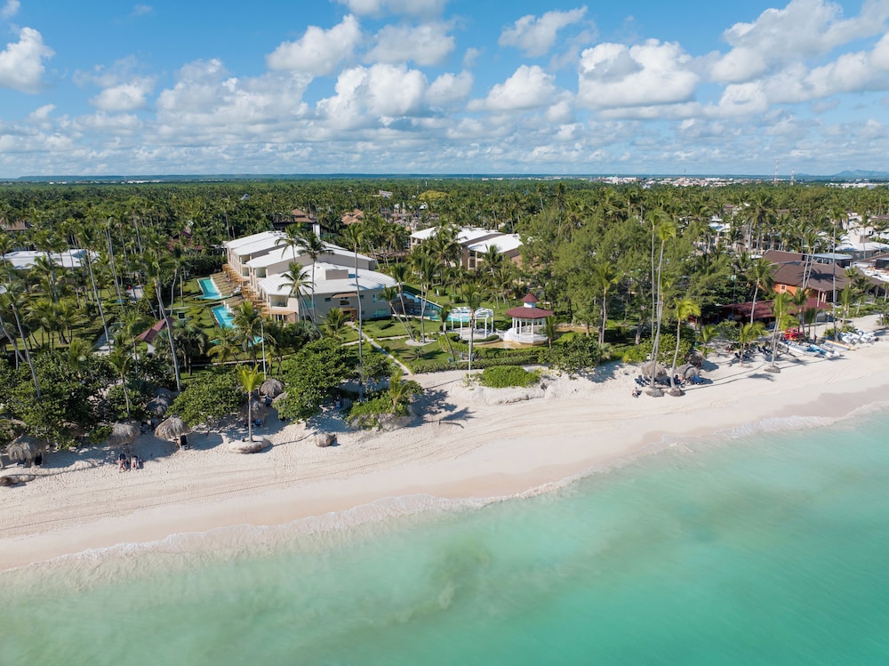 Grand Palladium Palace Resort Spa & Casino - All Inclusive — Beach in Bavaro, La Altagracia