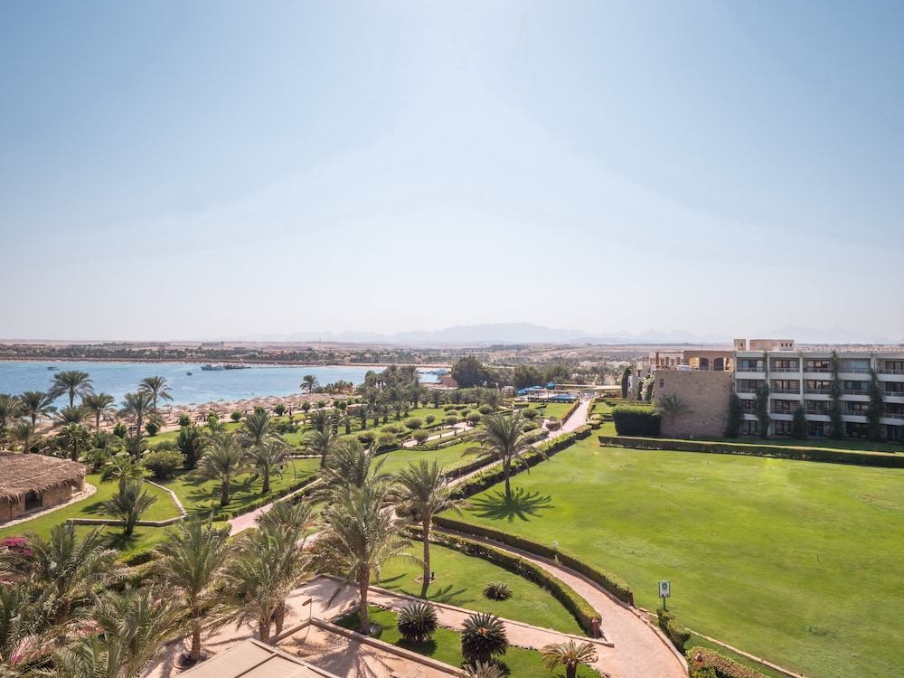 Fort Arabesque Resort, Spa & Villas — Hotel rooms in Makadi Bay, Red Sea