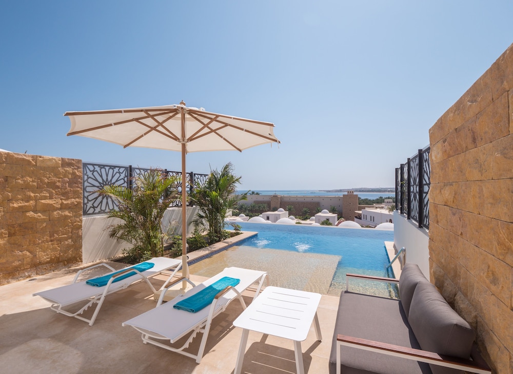 Fort Arabesque Resort, Spa & Villas — Swimming pool in Makadi Bay, Red Sea