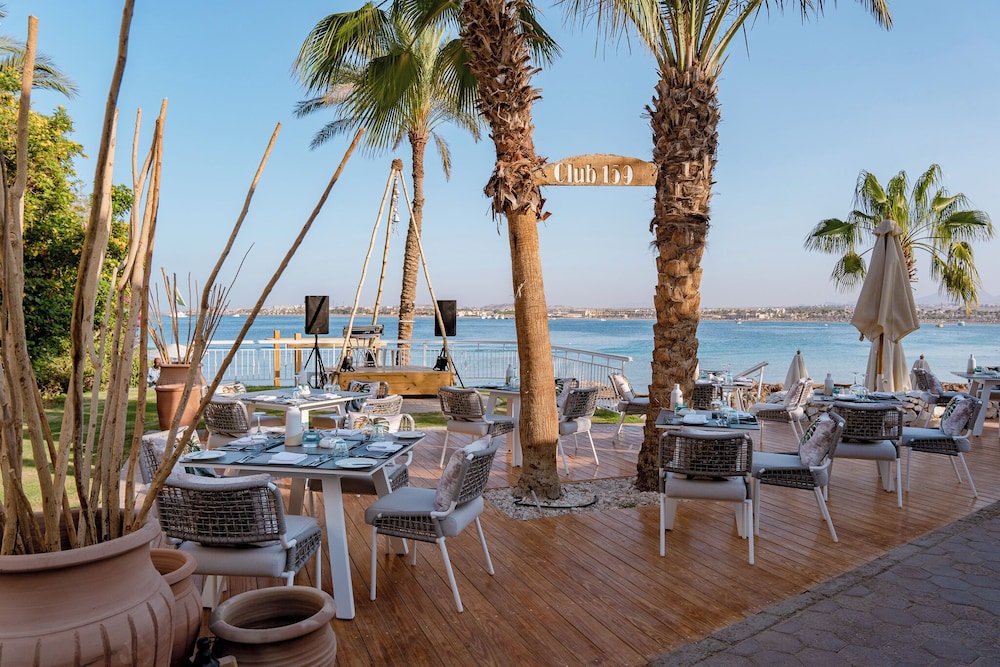 Fort Arabesque Resort, Spa & Villas — Restaurant & bars in Makadi Bay, Red Sea