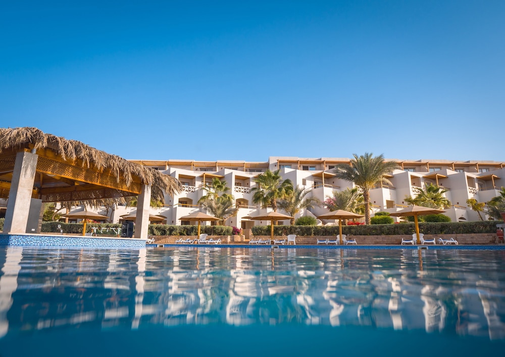 Fort Arabesque Resort, Spa & Villas — Hotel building in Makadi Bay, Red Sea