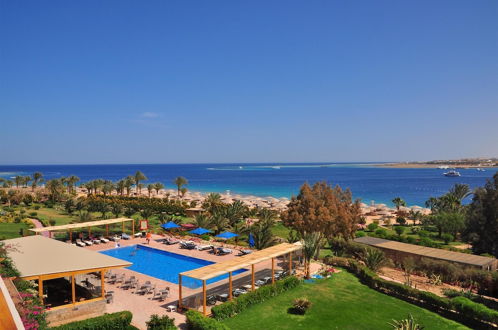 Fort Arabesque Resort, Spa & Villas — Beach in Makadi Bay, Red Sea