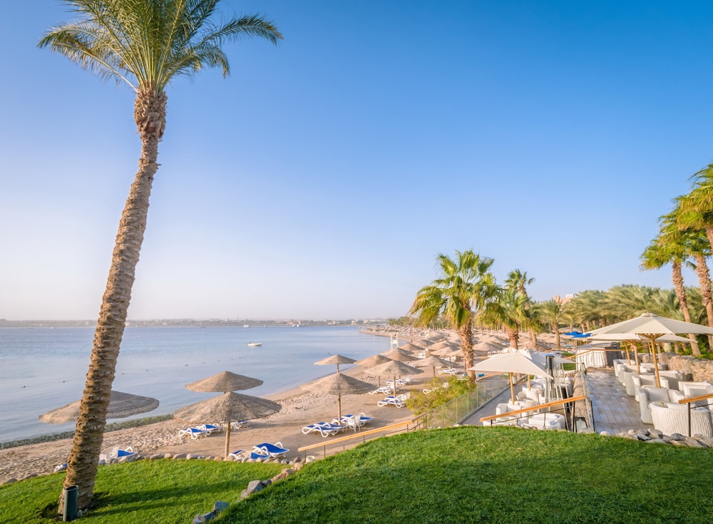 Fort Arabesque Resort, Spa & Villas — Beach in Makadi Bay, Red Sea
