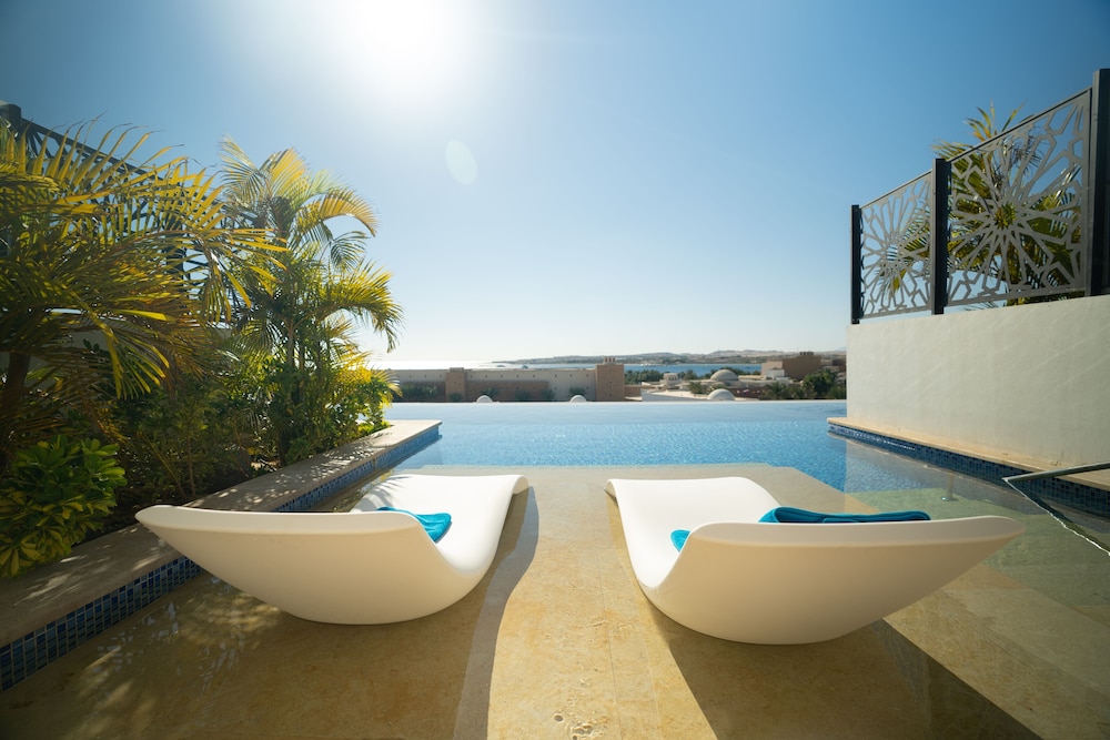Fort Arabesque Resort, Spa & Villas — Swimming pool in Makadi Bay, Red Sea