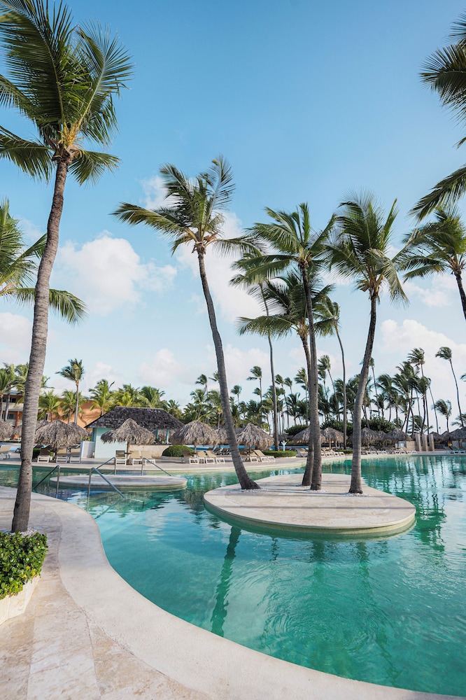 Iberostar Waves Dominicana - All Inclusive — Swimming pool in Bavaro, La Altagracia
