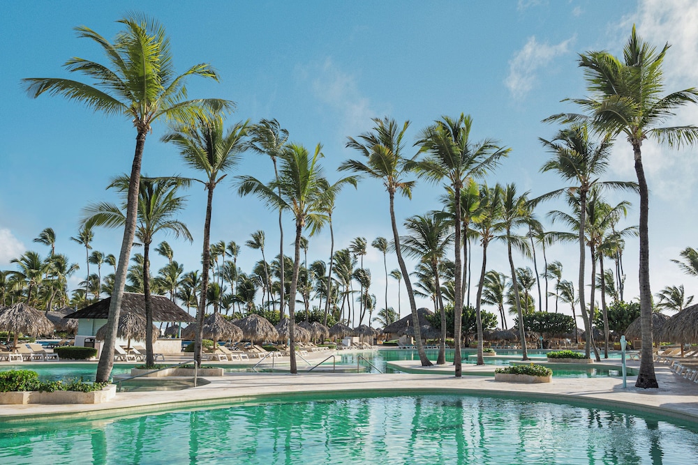 Iberostar Waves Dominicana - All Inclusive — Swimming pool in Bavaro, La Altagracia