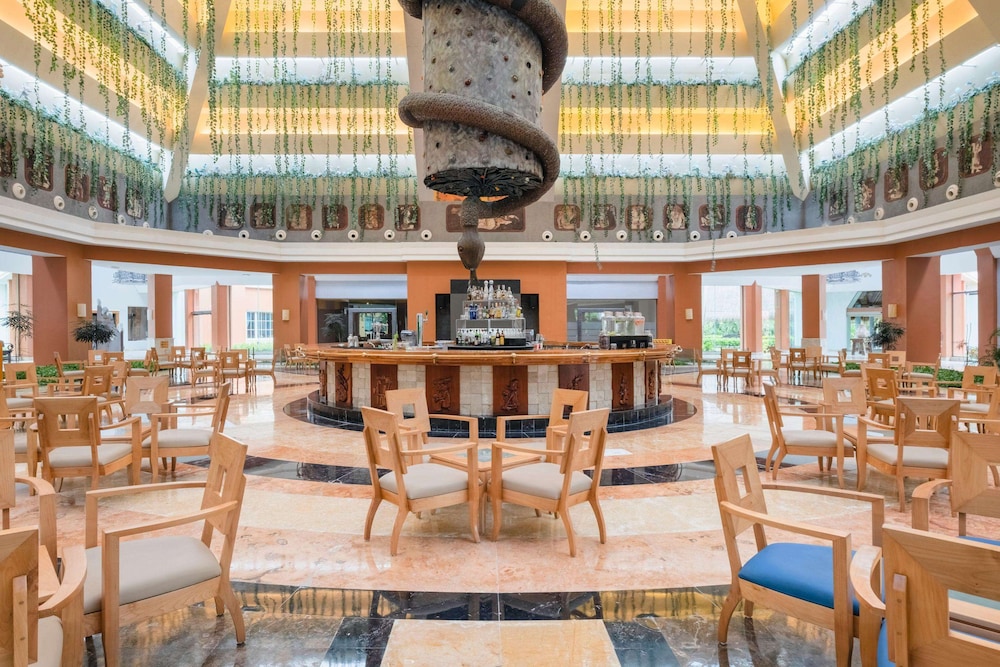 Iberostar Selection Paraíso Maya Suites - All Inclusive — Hotel building in Playa del Carmen, Quintana Roo