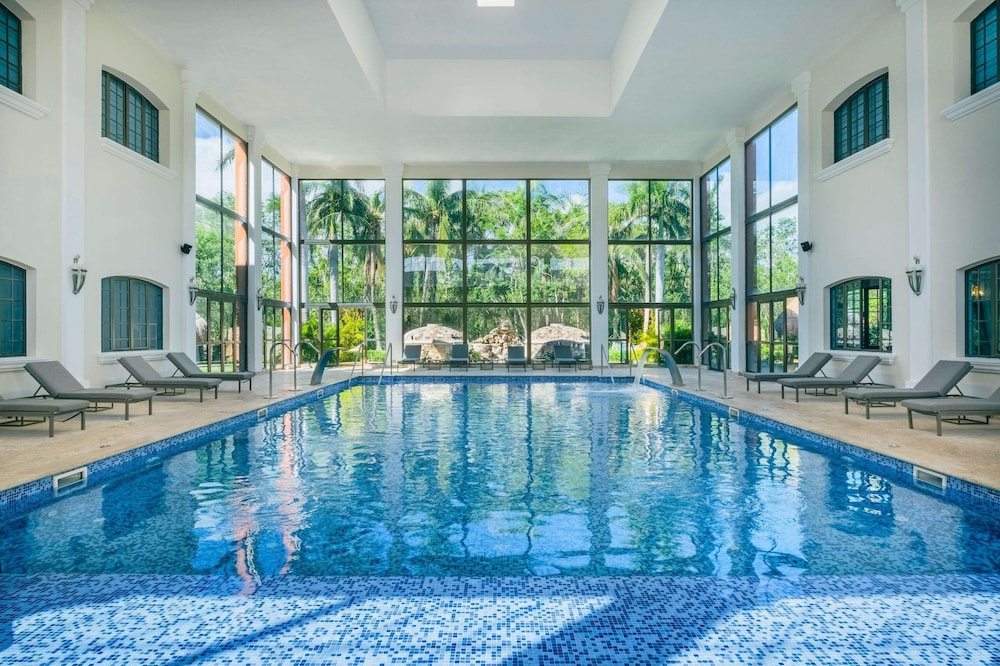 Iberostar Selection Paraíso Maya Suites - All Inclusive — Swimming pool in Playa del Carmen, Quintana Roo