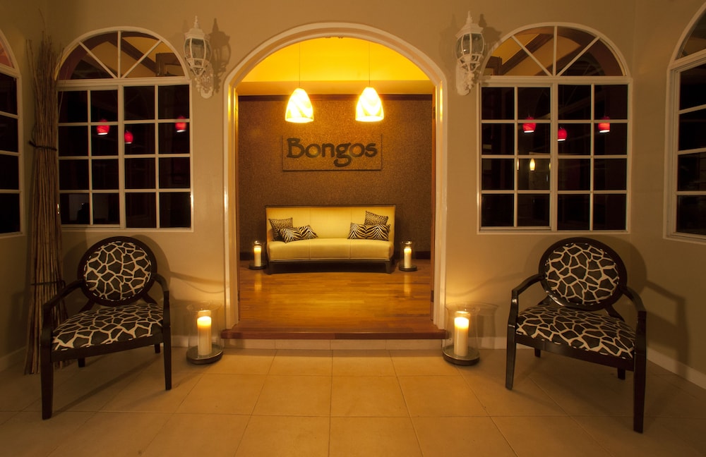 Sandy Haven Resort — Restaurant & bars in Negril