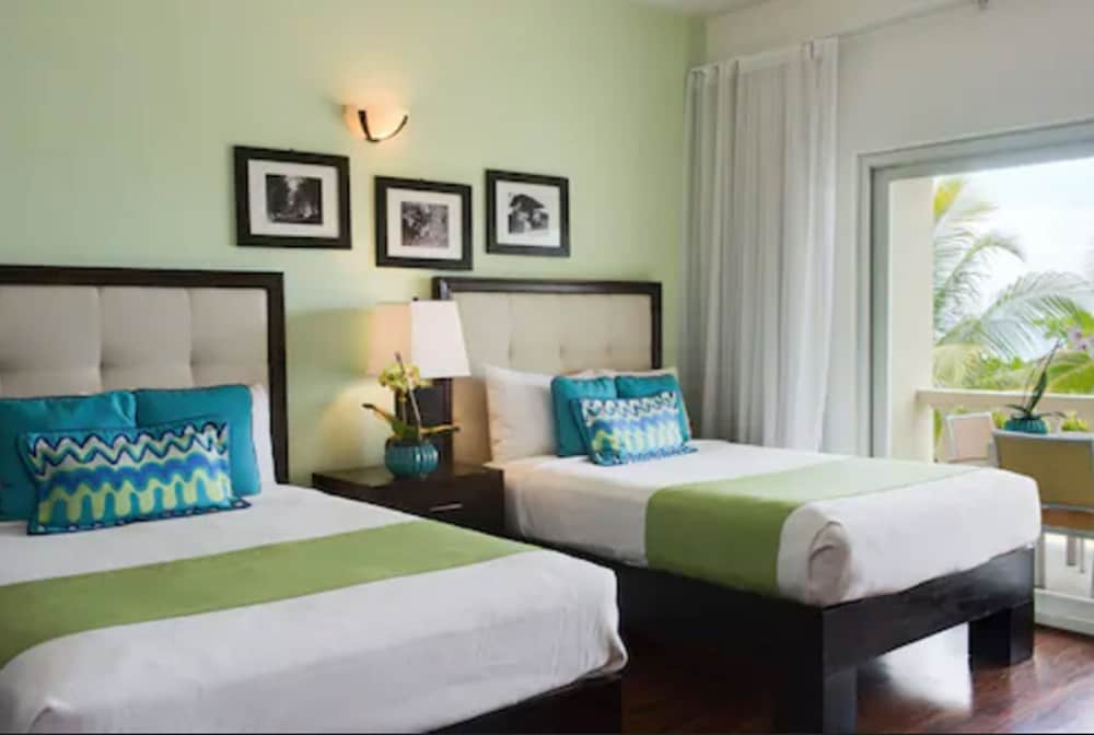 Sandy Haven Resort — Hotel rooms in Negril