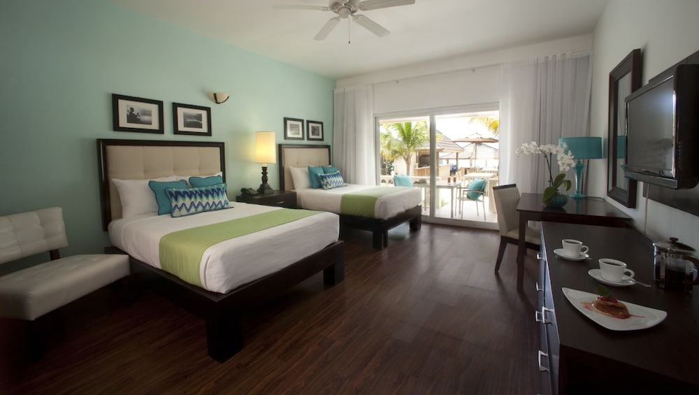 Sandy Haven Resort — Hotel rooms in Negril