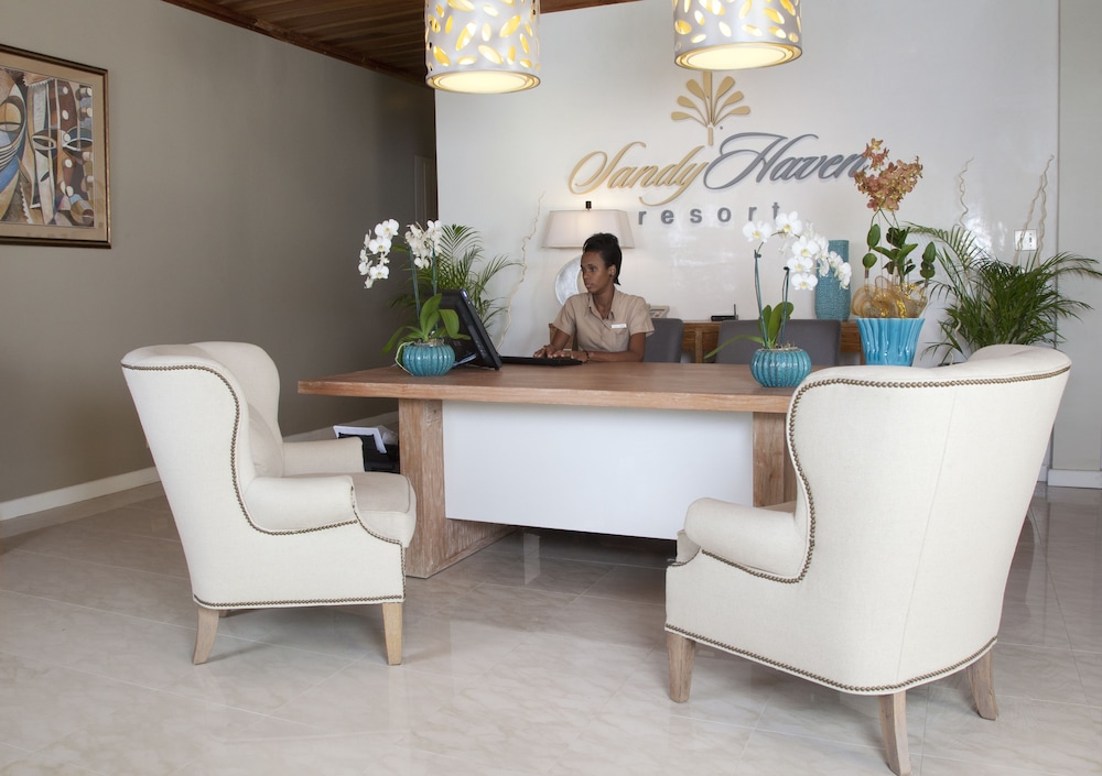 Sandy Haven Resort — Hotel building in Negril