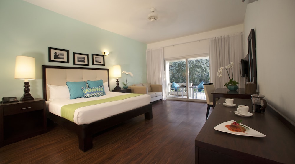 Sandy Haven Resort — Hotel rooms in Negril