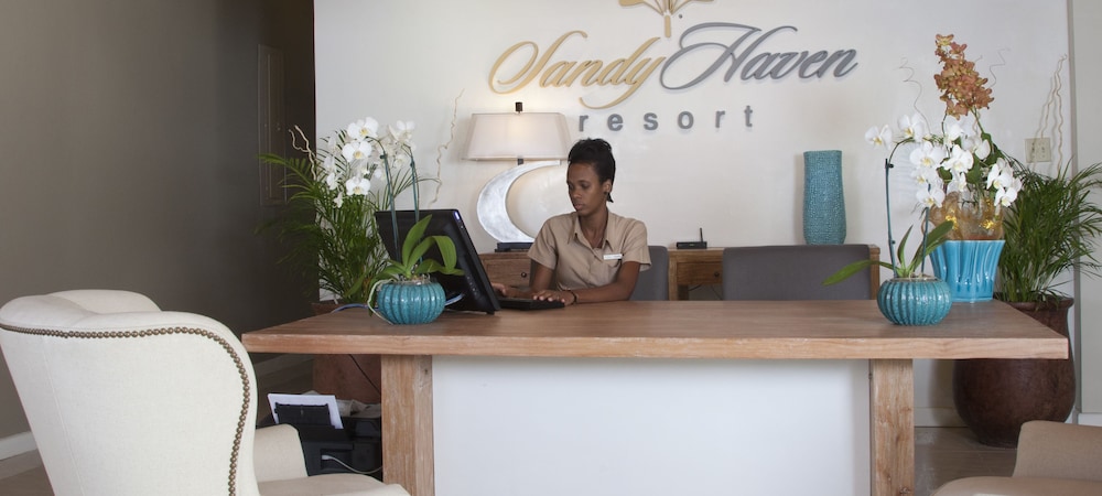 Sandy Haven Resort — Hotel building in Negril
