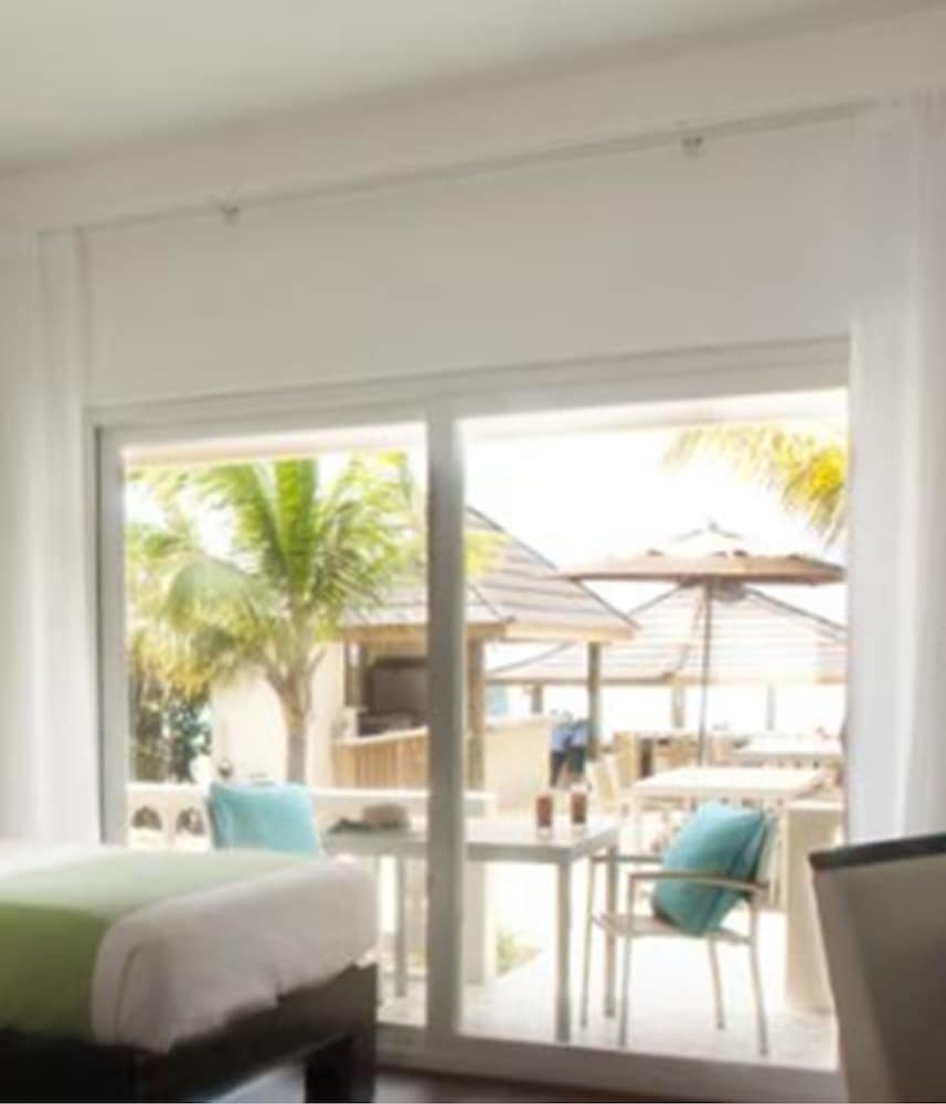 Sandy Haven Resort — Hotel rooms in Negril