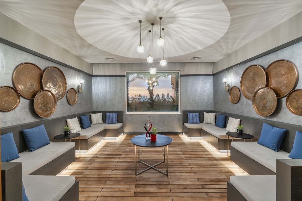Corendon Playa Kemer - Ultra All Inclusive — Restaurant & bars in Kemer