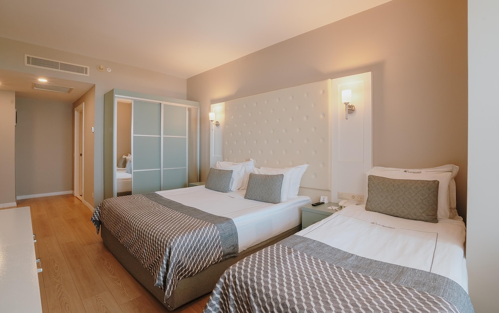 Corendon Playa Kemer - Ultra All Inclusive — Hotel rooms in Kemer