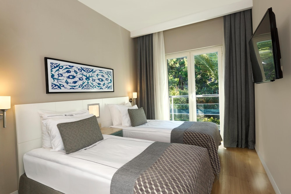 Corendon Playa Kemer - Ultra All Inclusive — Hotel rooms in Kemer