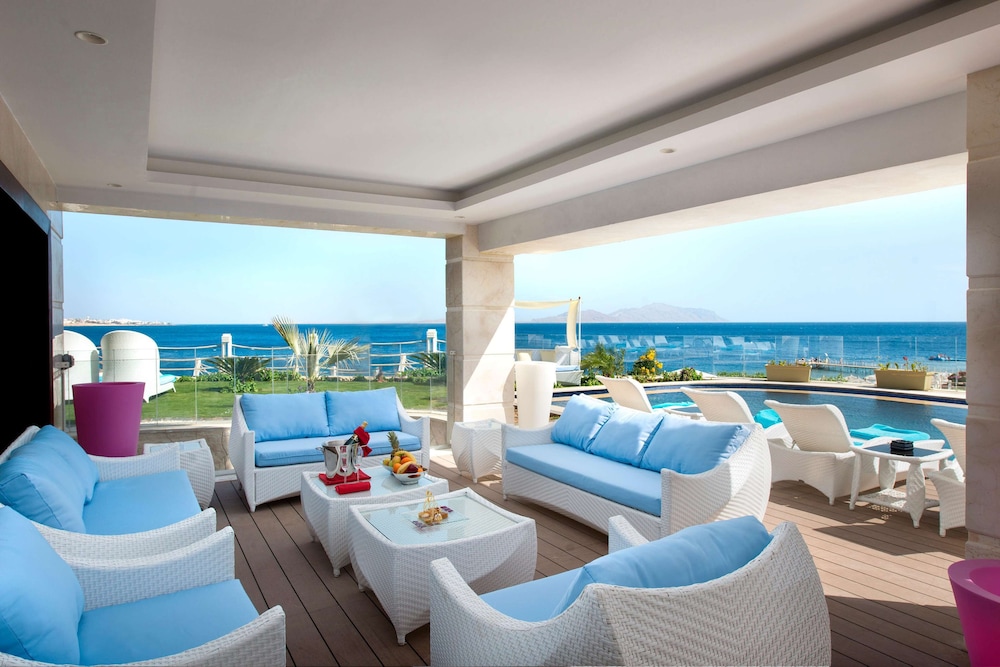 SUNRISE Arabian Beach Resort — Restaurant & bars in Sharm El Sheikh, Red Sea