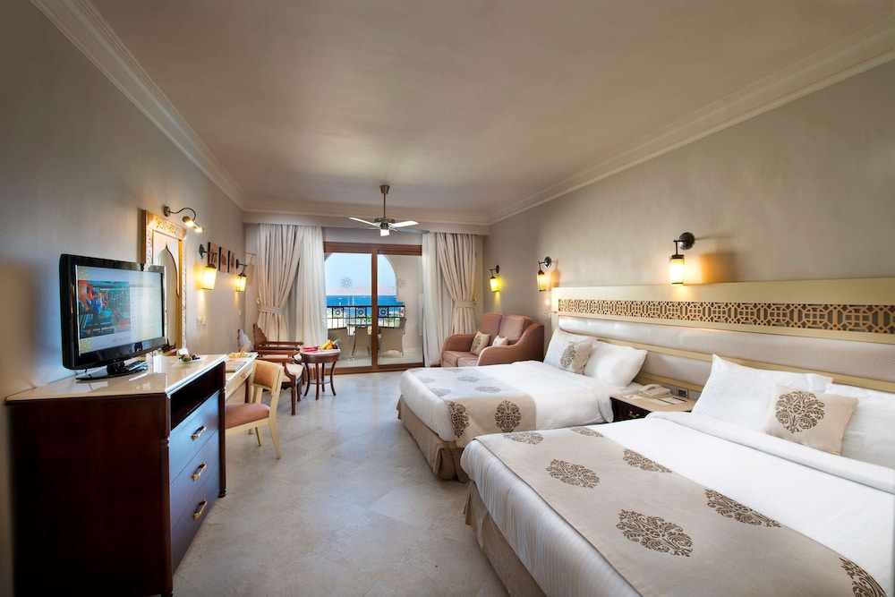 SUNRISE Arabian Beach Resort — Hotel rooms in Sharm El Sheikh, Red Sea