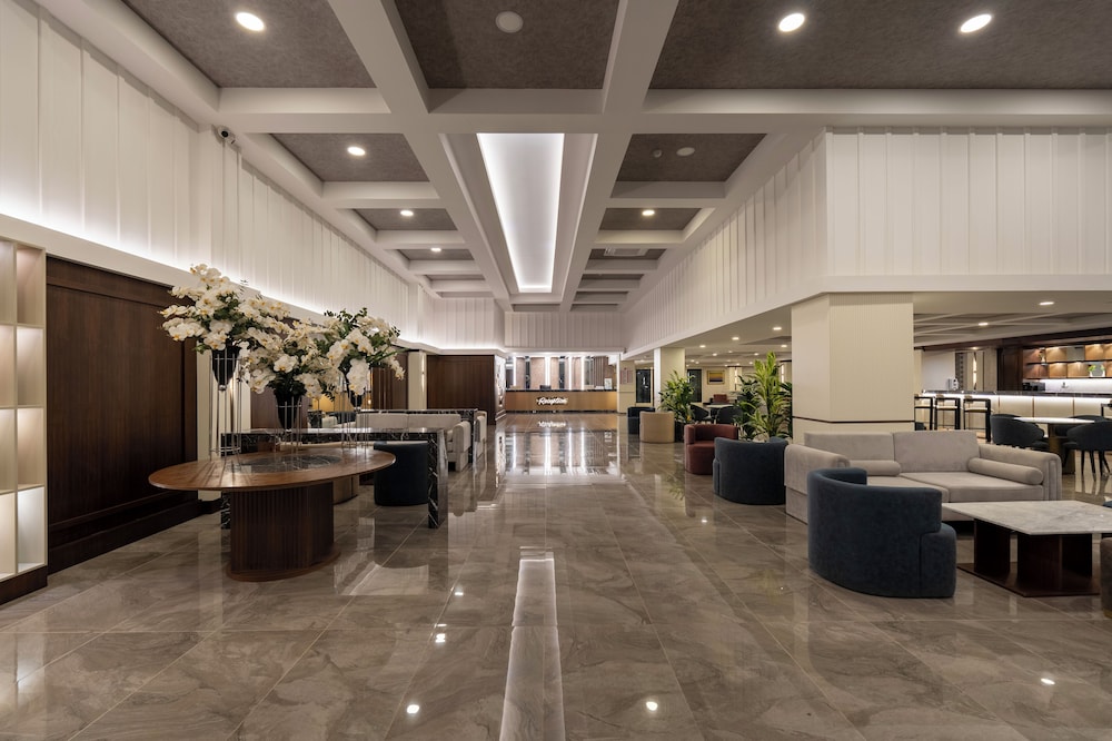 Armas Gul Beach - All Inclusive — Hotel building in Kemer