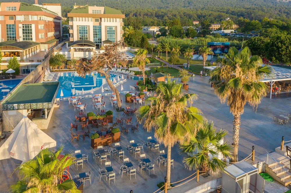 Armas Gul Beach - All Inclusive — Swimming pool in Kemer