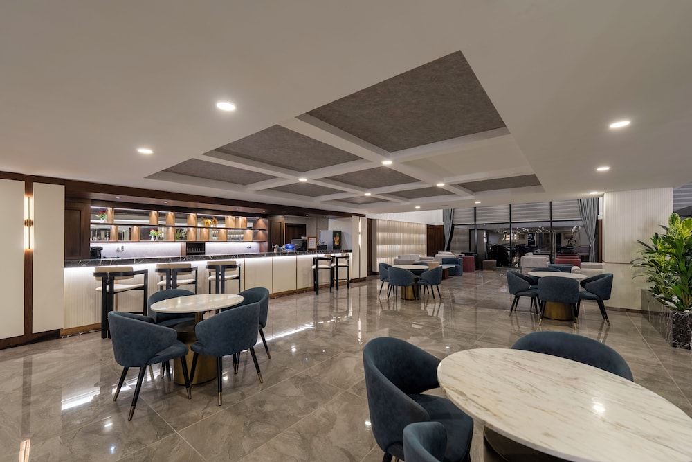 Armas Gul Beach - All Inclusive — Restaurant & bars in Kemer