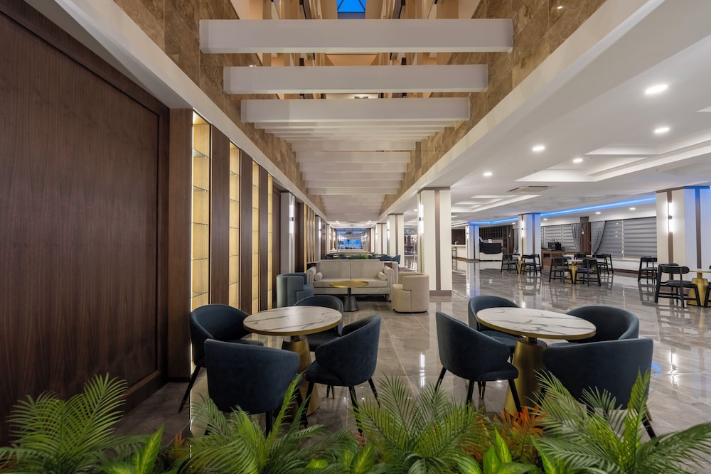 Armas Gul Beach - All Inclusive — Restaurant & bars in Kemer