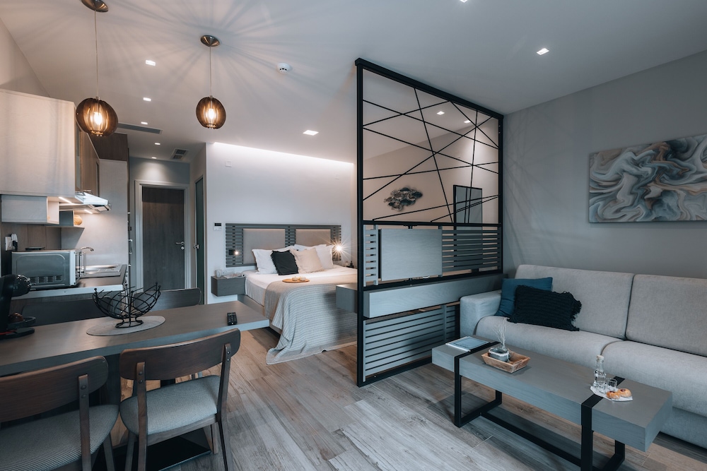 Seascape Luxury Residences — Hotel rooms in Lygaria