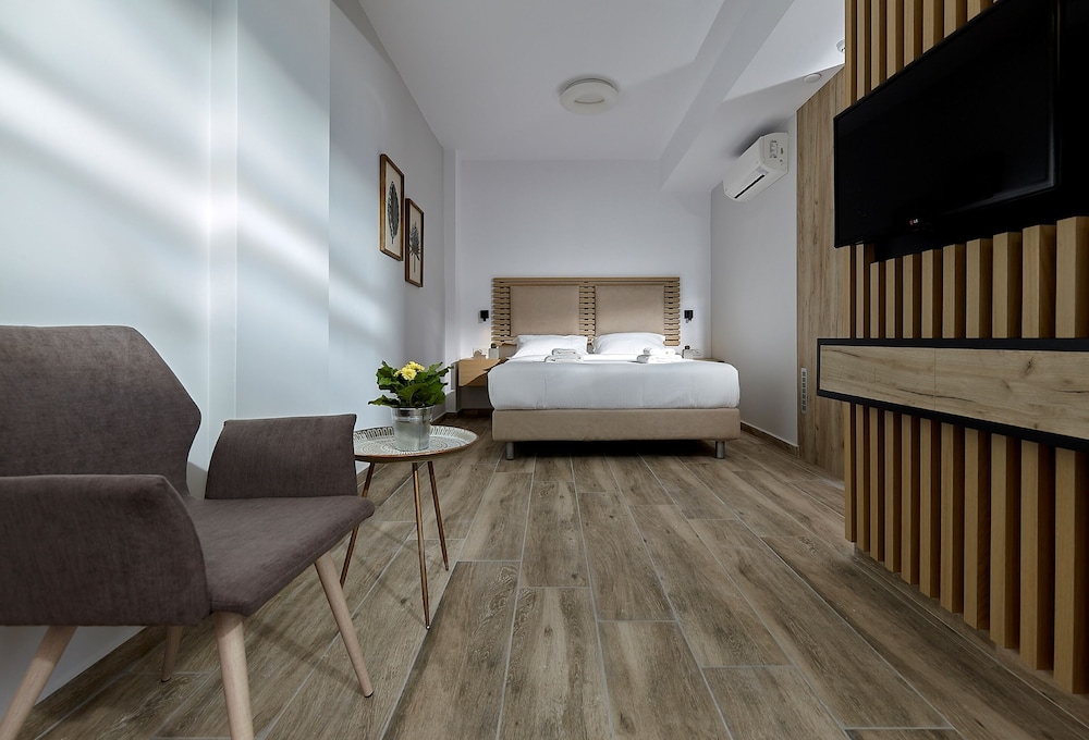 Seascape Luxury Residences — Hotel rooms in Lygaria
