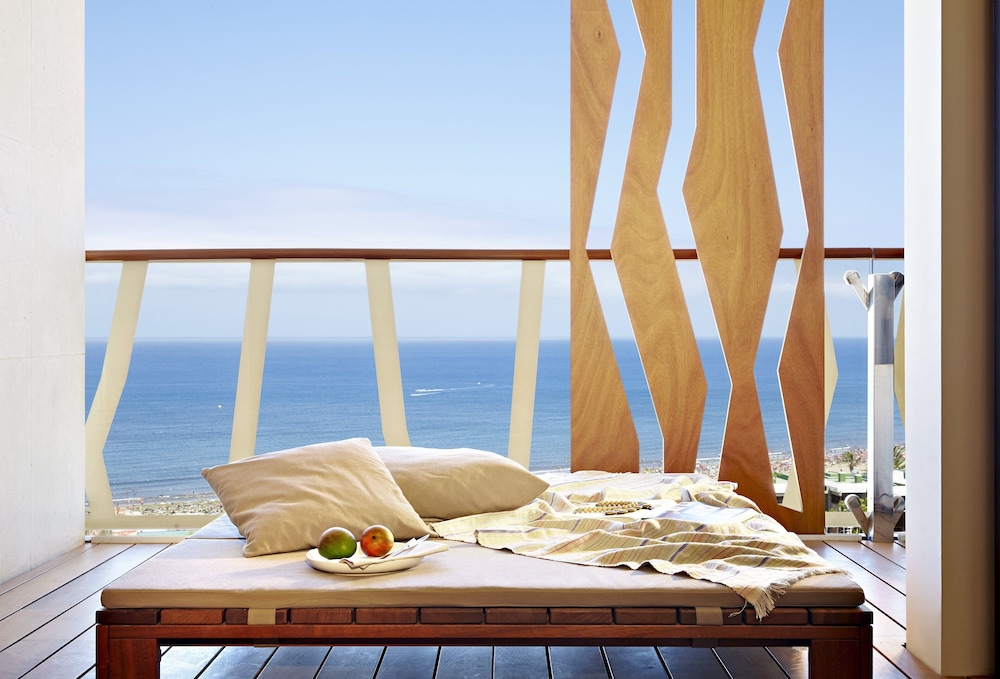 Bohemia Suites & Spa - Adults only — Rooms in Playa del Ingles, Canary Islands