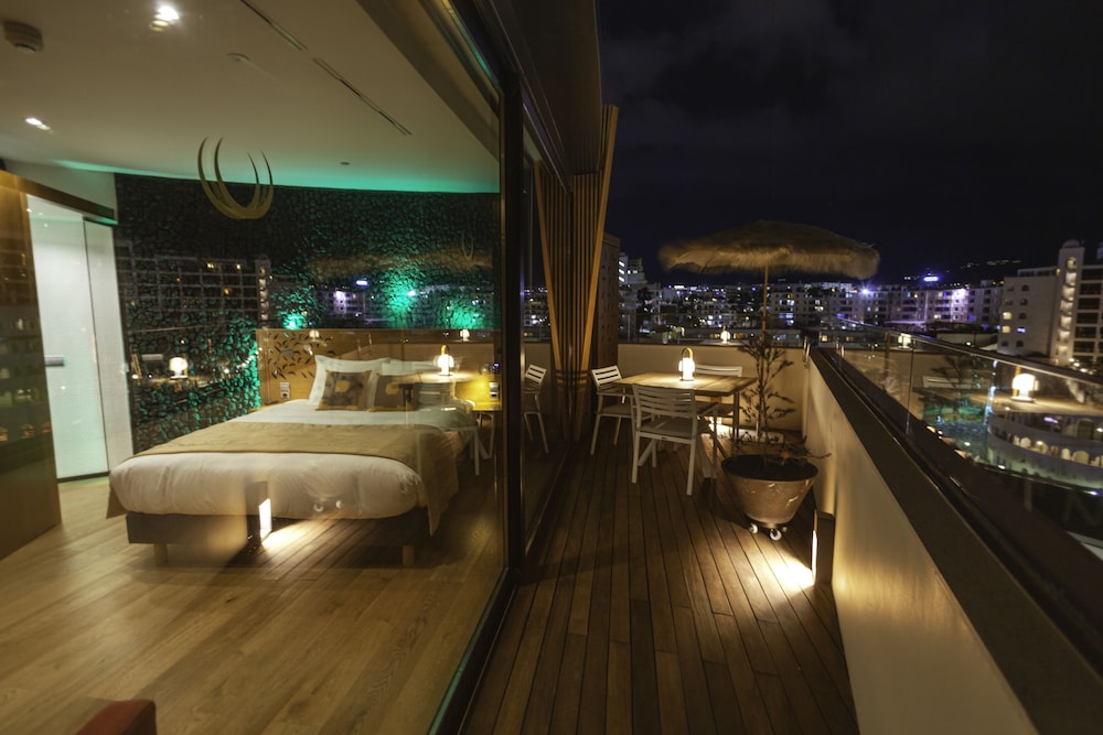 Bohemia Suites & Spa - Adults only — Rooms in Playa del Ingles, Canary Islands
