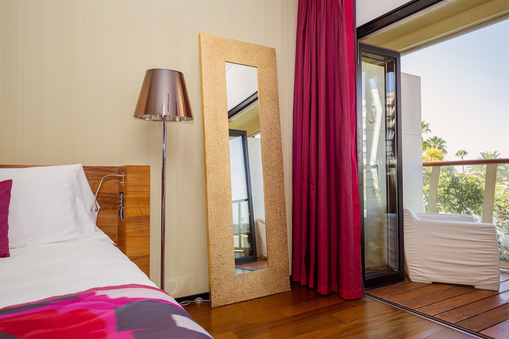 Bohemia Suites & Spa - Adults only — Rooms in Playa del Ingles, Canary Islands
