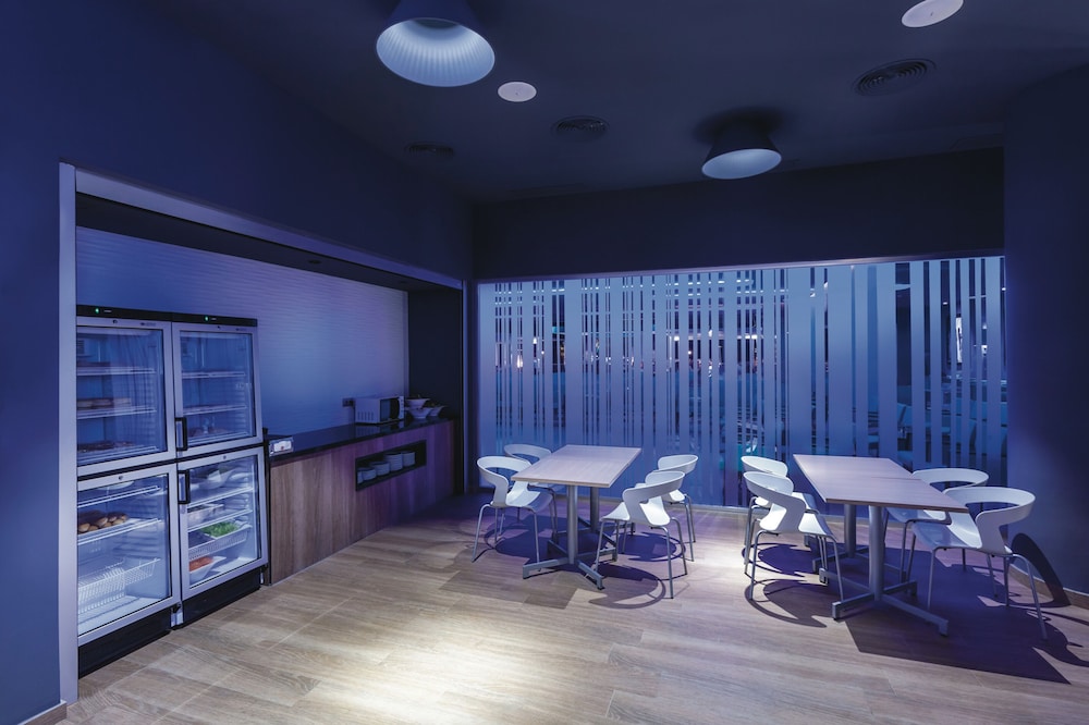Hotel Riu Costa del Sol - All Inclusive — Restaurant & bars in Torremolinos, Andalusia