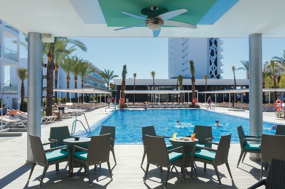 Hotel Riu Costa del Sol - All Inclusive — Swimming pool in Torremolinos, Andalusia
