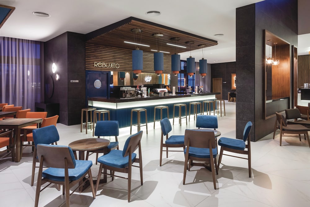 Hotel Riu Costa del Sol - All Inclusive — Restaurant & bars in Torremolinos, Andalusia