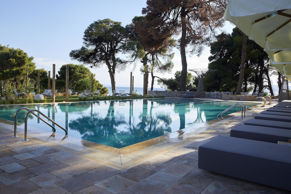 . ELIVI Skiathos